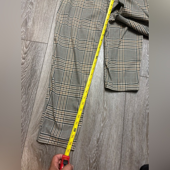 Zara Checkered Belted Women's Trousers - Picture 7 of 12